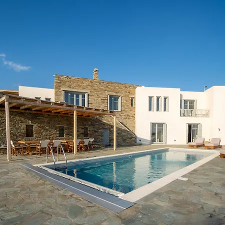 Beachfront Seahorse With Private Pool By Explore Villa Ándros